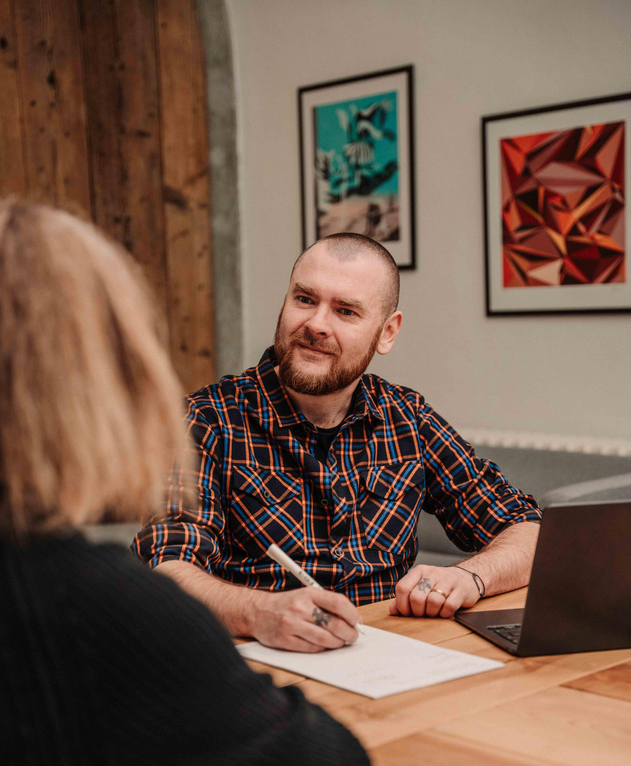 Cena je v každé práci klíčová a za špičkový copywriting se vyplatí přidat z rozpočtu vždy víc.